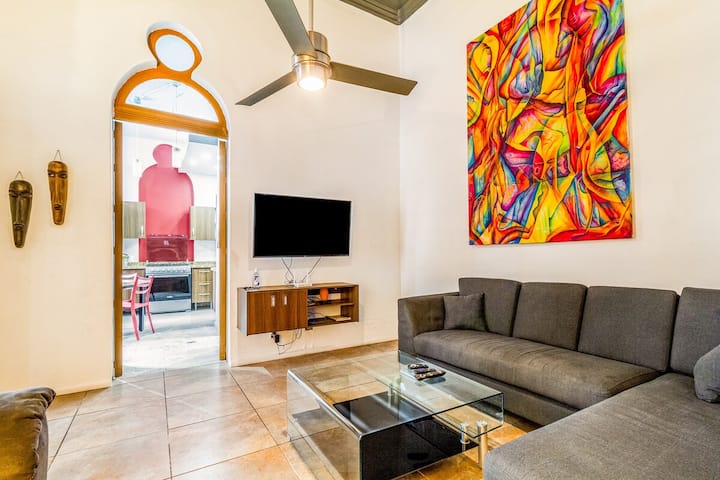Modern Living In Historic Gem Near Old City Center - Mexico