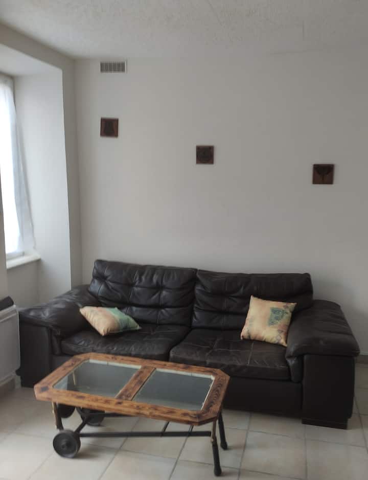 Maison Cosy Avec Entrée Autonome 4 Voyageurs Max. - Allier