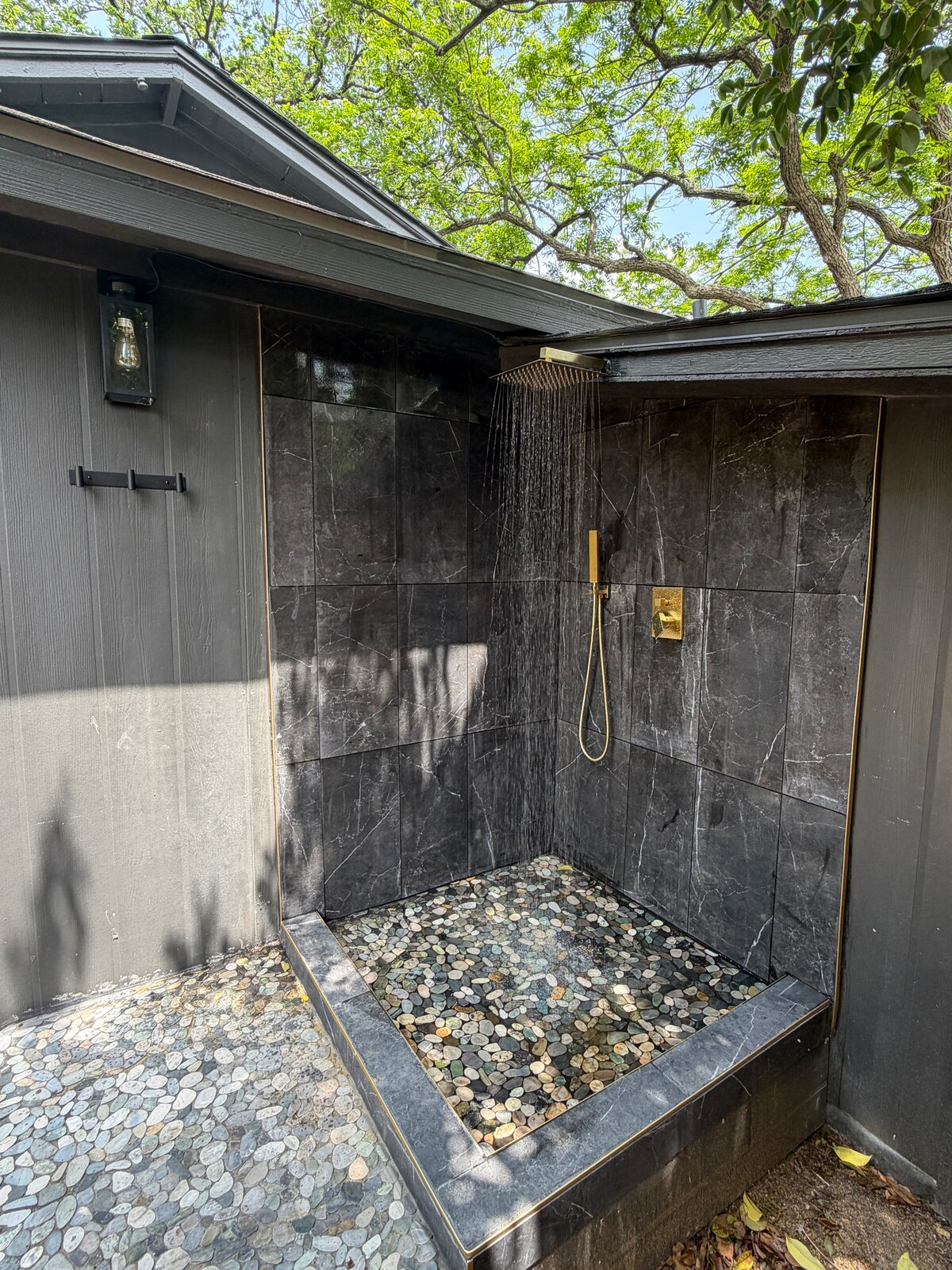 Modern Austin Retreat | Hot Tub + Outdoor Shower