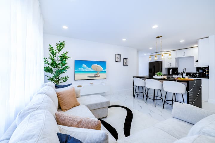 Hollywood Oasis | 10 Ppl | Pool | Playground | Bbq - Pembroke Pines, FL