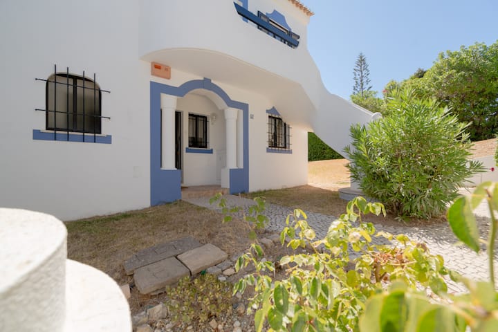Carvoeiro Apartment With Pool, 5 Min Walk To Beach - Carvoeiro