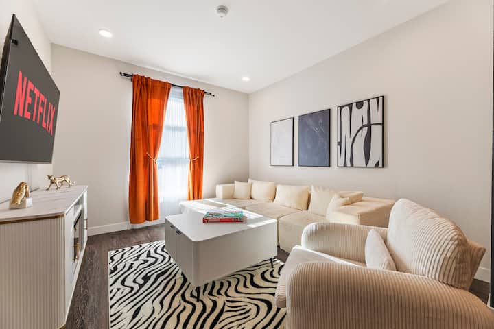Nexa 3bd - 3ba • Free Parking, Pool & Jacuzzi - Hollywood, CA
