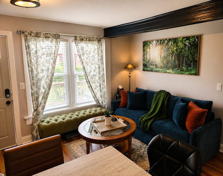 King Suite | Fireplace | Near Starved Rock! - Ottawa, IL