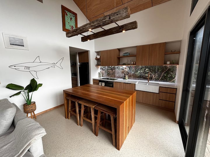 Coastal Luxury Retreat, Steps From The Surf - Cape Schanck
