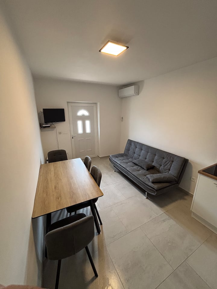 Moderan Apartman U Mirnoj Ulici - Starigrad-Paklenica