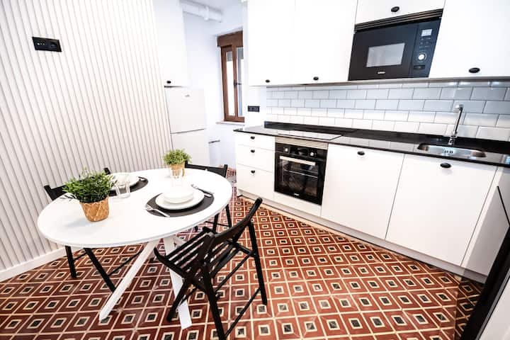 Elorza 3. Piso De 5 Habitaciones Centro Oviedo - 奧維埃多