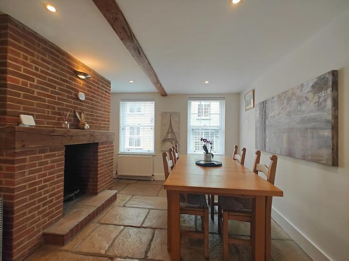 4 Bed In Lymington (Oc-c41423) - Lymington