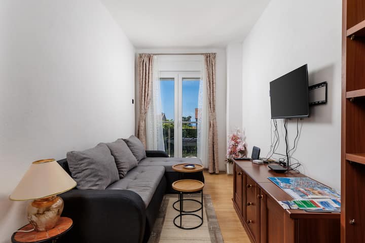 2br Domagoj Luxury Apartments With Pool & Seaview - Rijeka