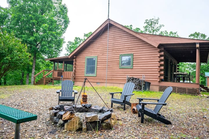 Stargazing Cabin living area