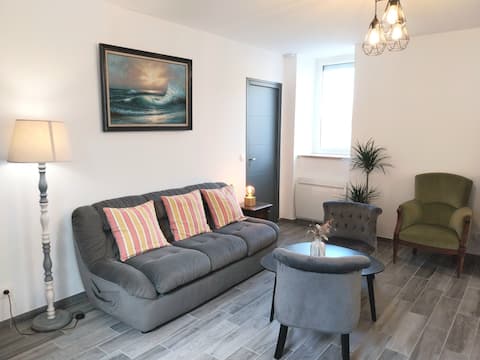 Top Airbnb: Paimpol harbor on foot, beach and GR34 à Paimpol