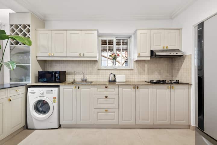 Full kitchen image 3