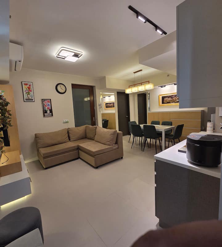 30th Flr 2 Bedroom Baseline Prestige Cndo W/balcny - Cebu City