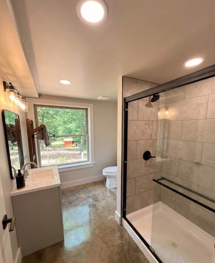 Nightfall Guest Cabin bathroom