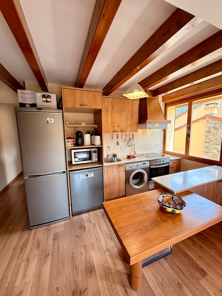 Chez Phil, Un Cocon Chaleureux Et Confortable - Saillagouse