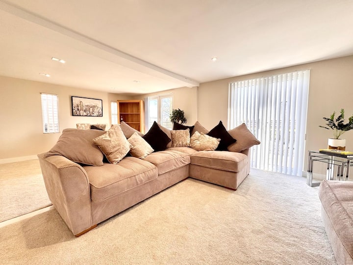 Three Bedroomed Cabin - Lincolnshire