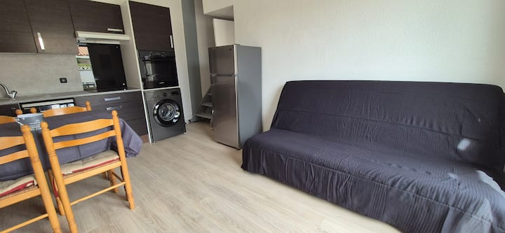 Petite Maison Proche De La Plage, Parking Privé - Le Barcarès