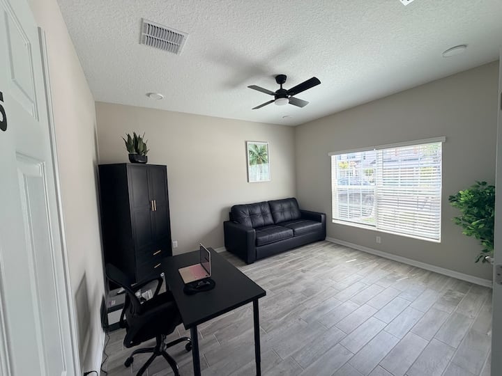Newly Built Luxury Home - Zephyrhills, FL