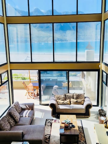 Baynest Villa Hout Bay 6 sleeper – backup power