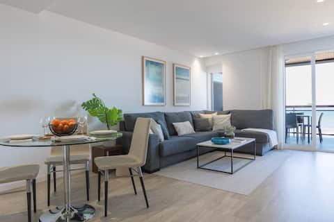 Propiedad de Airbnb exitosa: New Luxury by the Sea with Balcony and Pool en Gandia