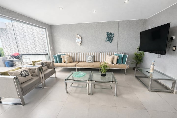 Casa Frente Al Mar + Piscina | 15 Huéspedes - Mala