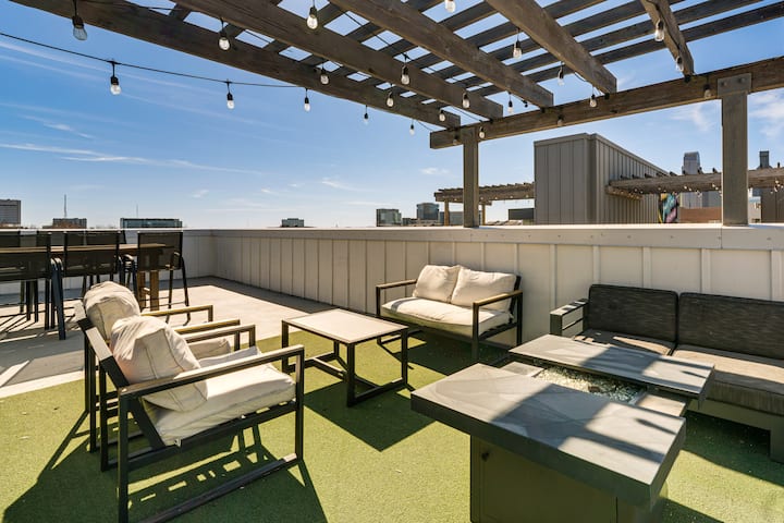 Work & Play! Gem W/ Fire Pit, 3 Mi To Dtwn Dallas - Dallas, TX