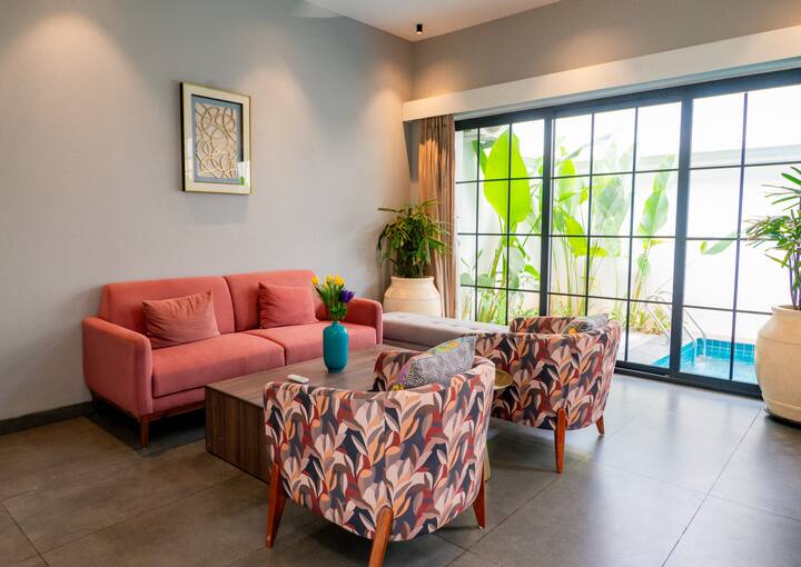 Living room image 3