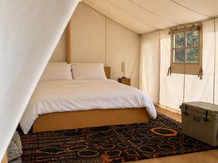 Canvas Retreat - Gravenhurst