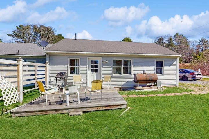 2br | Fast Wifi | Single-level | Grassy Yard - Boothbay Harbor, ME