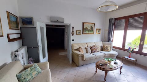Proprietà Airbnb di successo: Casa Carolina a Rosignano Marittimo