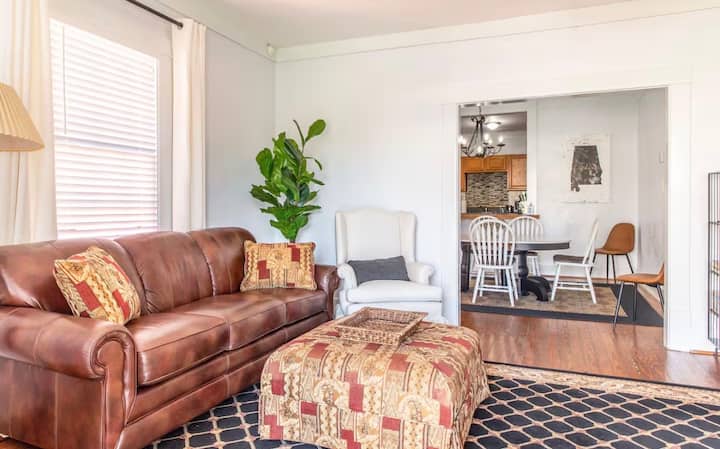 The Bungalow Near Maxwell Afb, Whitewater And Eji - Montgomery, AL
