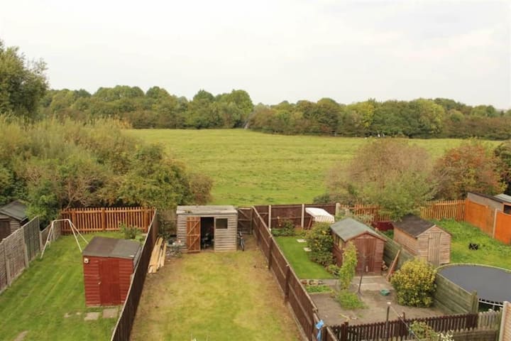 6 Bedroom House In Cb1, 1st July -31st July 2026 - Cambridge
