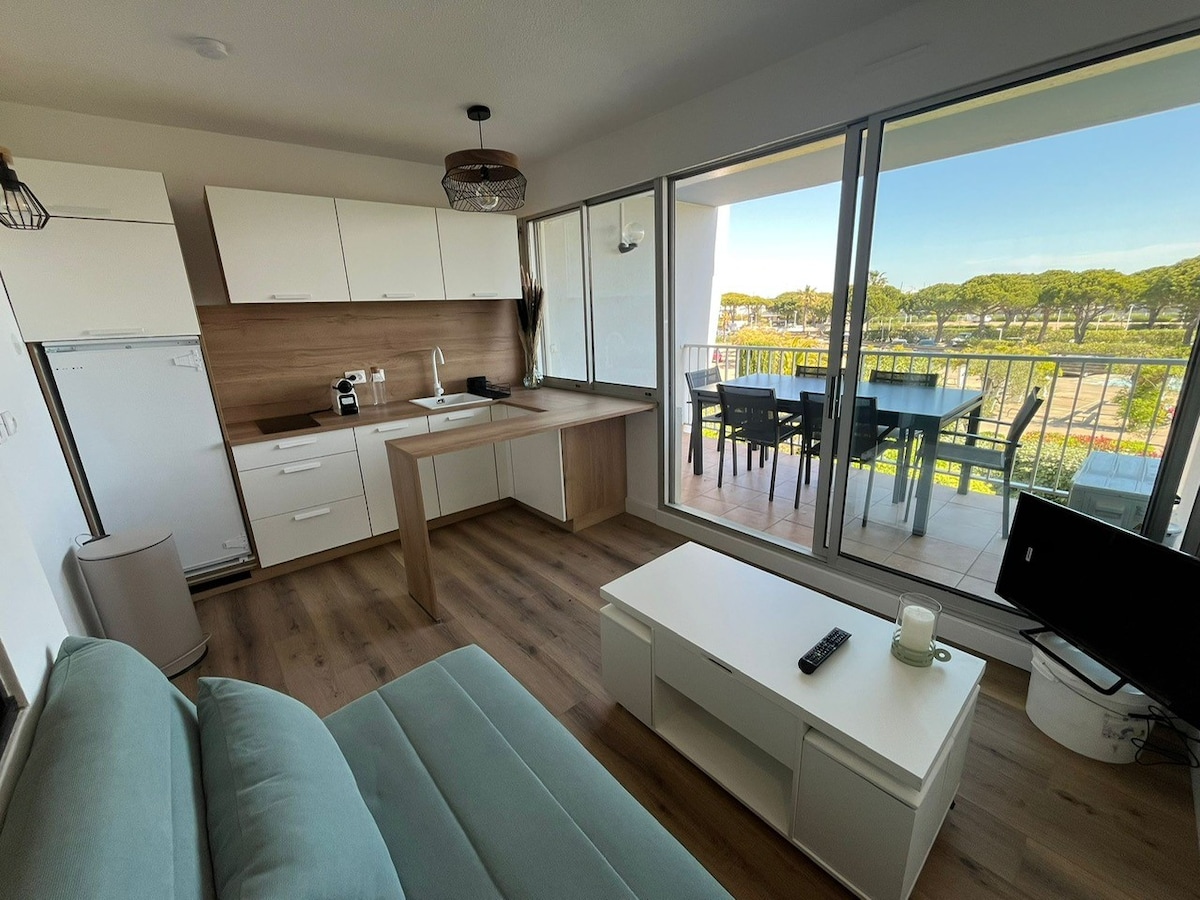 Appartement · Le Grau-du-Roi · ★Nouveau · 1 chambre · 3 lits · 1 salle de bain privée