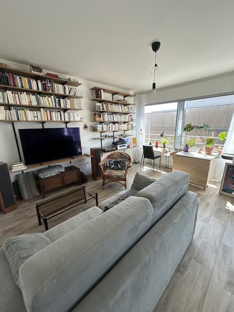 Successful Airbnb property: Bright and comfortable apartment on Île de Nantes in Île De Nantes