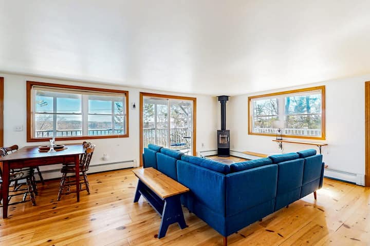 3br Dog-friendly Home W/river Views, Beach, Dock - Boothbay, ME