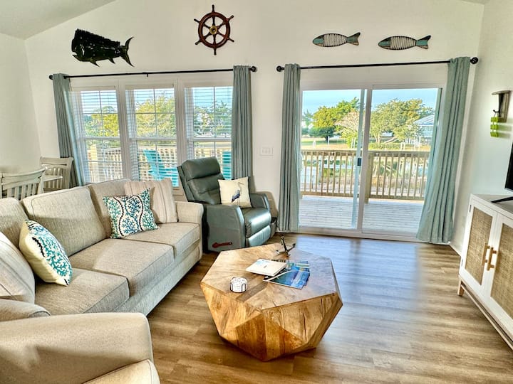 Deep Water Dock, Pet Friendly, Close To Swansboro - Emerald Isle, NC