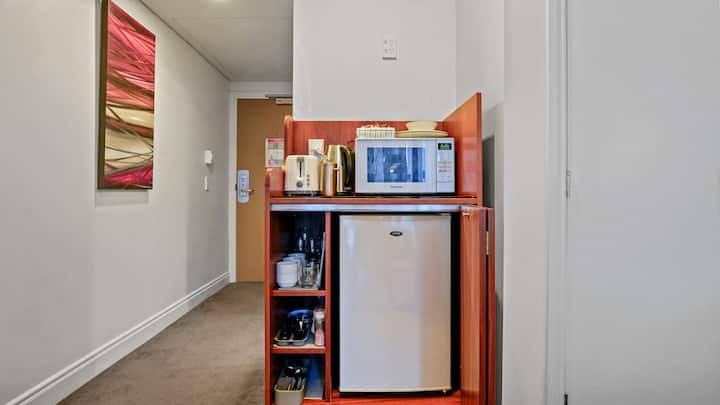 Modern Cbd Studio | Aircon - Heated Pool - Gym - Auckland