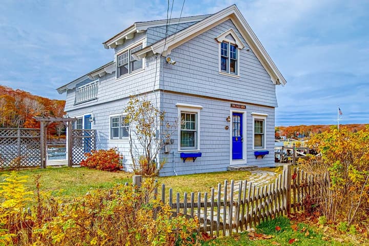 2 Br Enchanting Oceanfront Cottage - Boothbay, ME