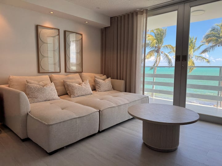 Beachfront Studio W/ Pool & Ocean View - Fajardo