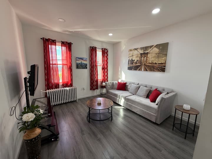Empire Suites | 4br Near Nyc | Sleeps 10-12 - North Bergen, NJ