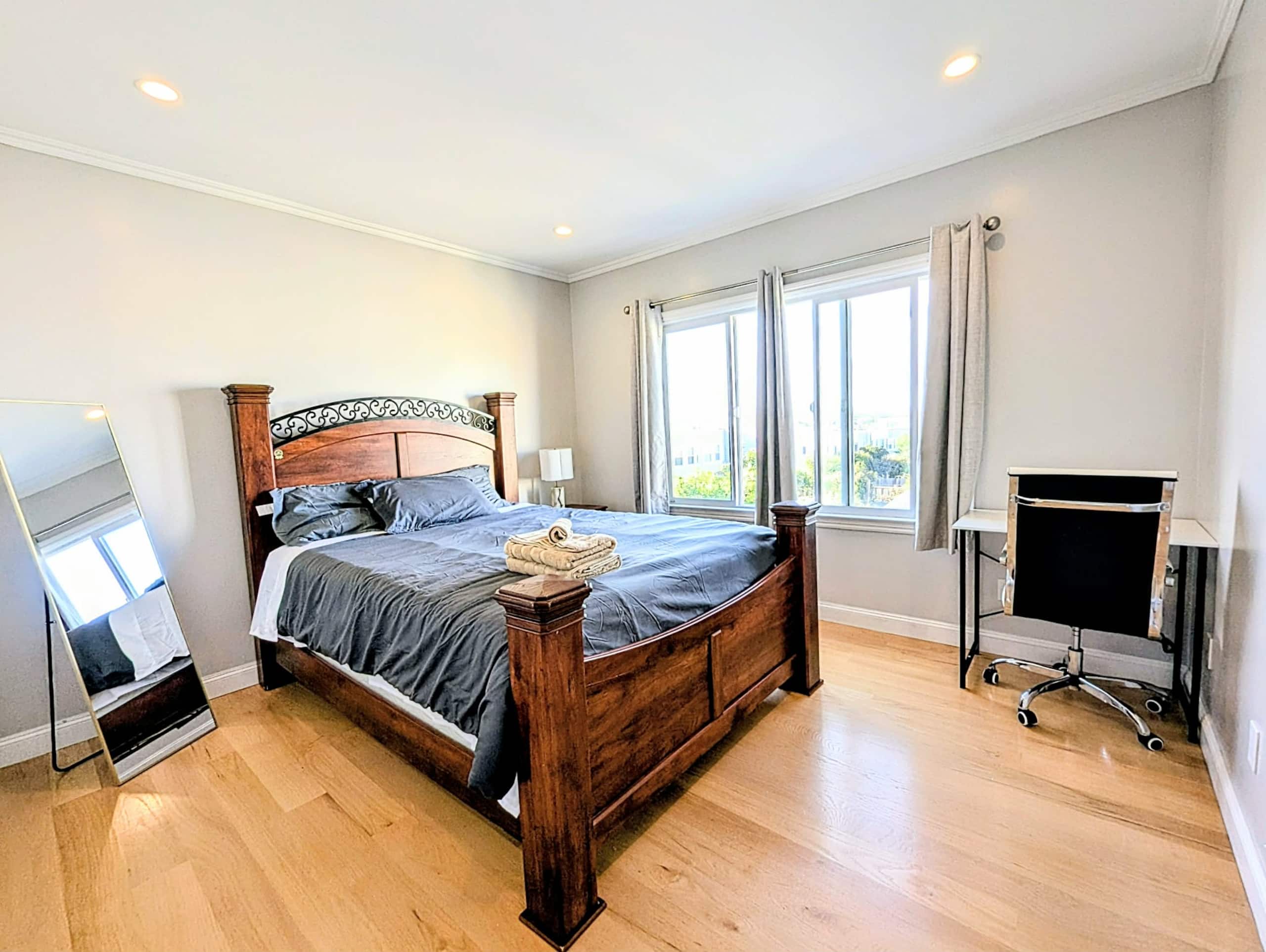 Guesthouse in San Francisco · ★4.83 · 3 bedrooms · 4 beds · 3 baths - Image 13