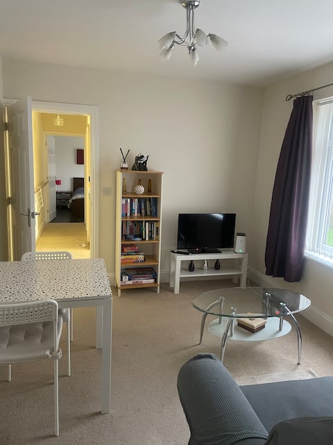 Top Airbnb: Self contained annex - private (min 2 night ) in Ashfield