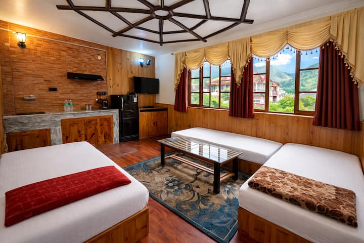 2 Cottages With Lawn Area - Manali