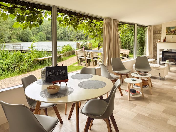 Charming Chalet With Pond In Kortessem - Diepenbeek