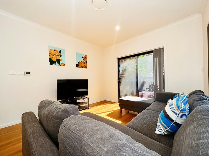 New Reno 4br 3ba Home | Pet-friendly  | Garage - Belconnen