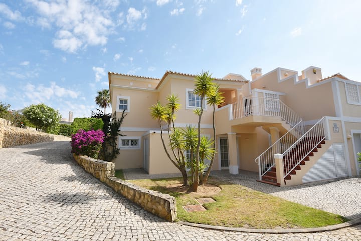 Casa Da ÁGua - Moradia Geminada Com Piscina Comum - Faro District