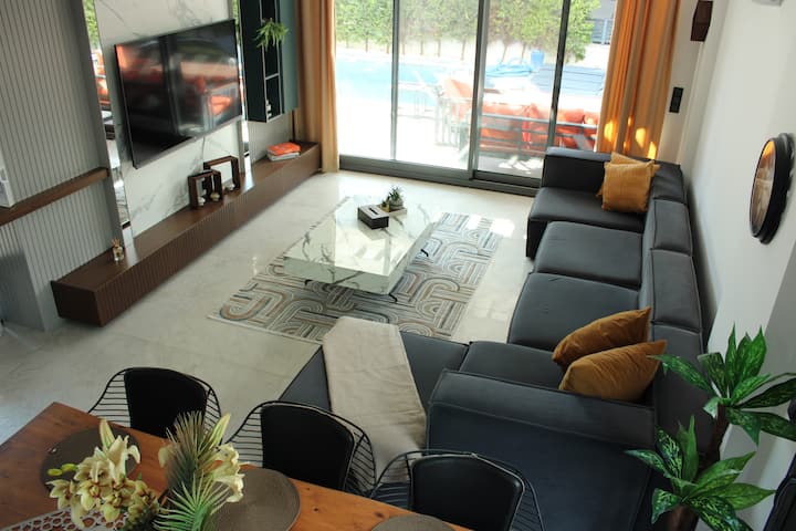 Luxusvilla Mit Pool & Terrasse | Villa Roza - Davutlar