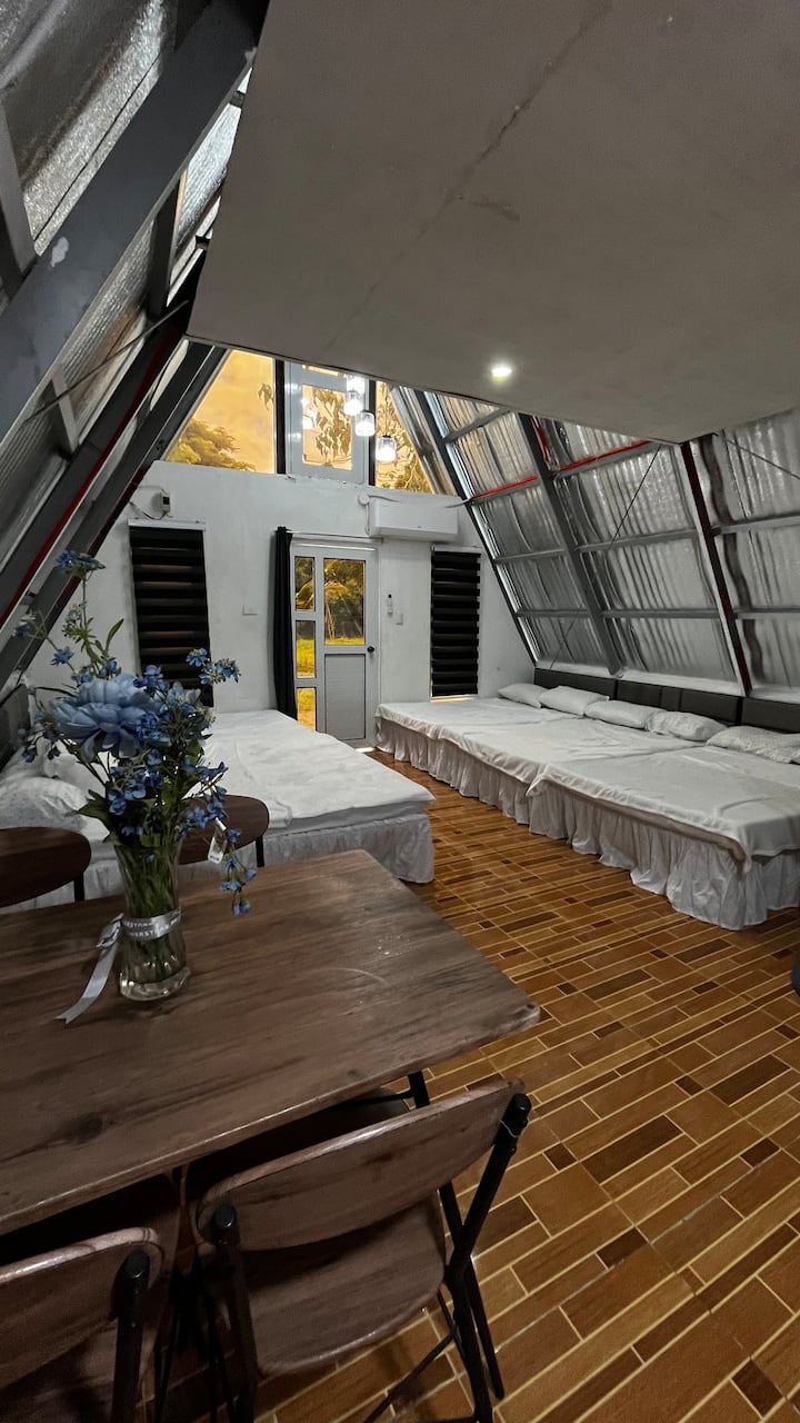 A Frame Villa Inside Casa Sierra Resort - Dingalan