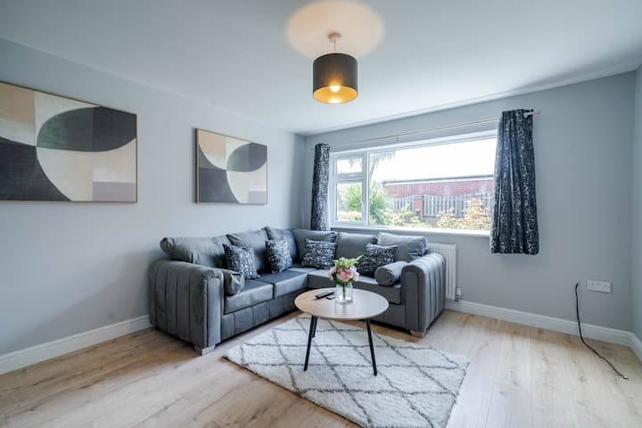 Ashton Stay | Tameside Hospital - Glossop