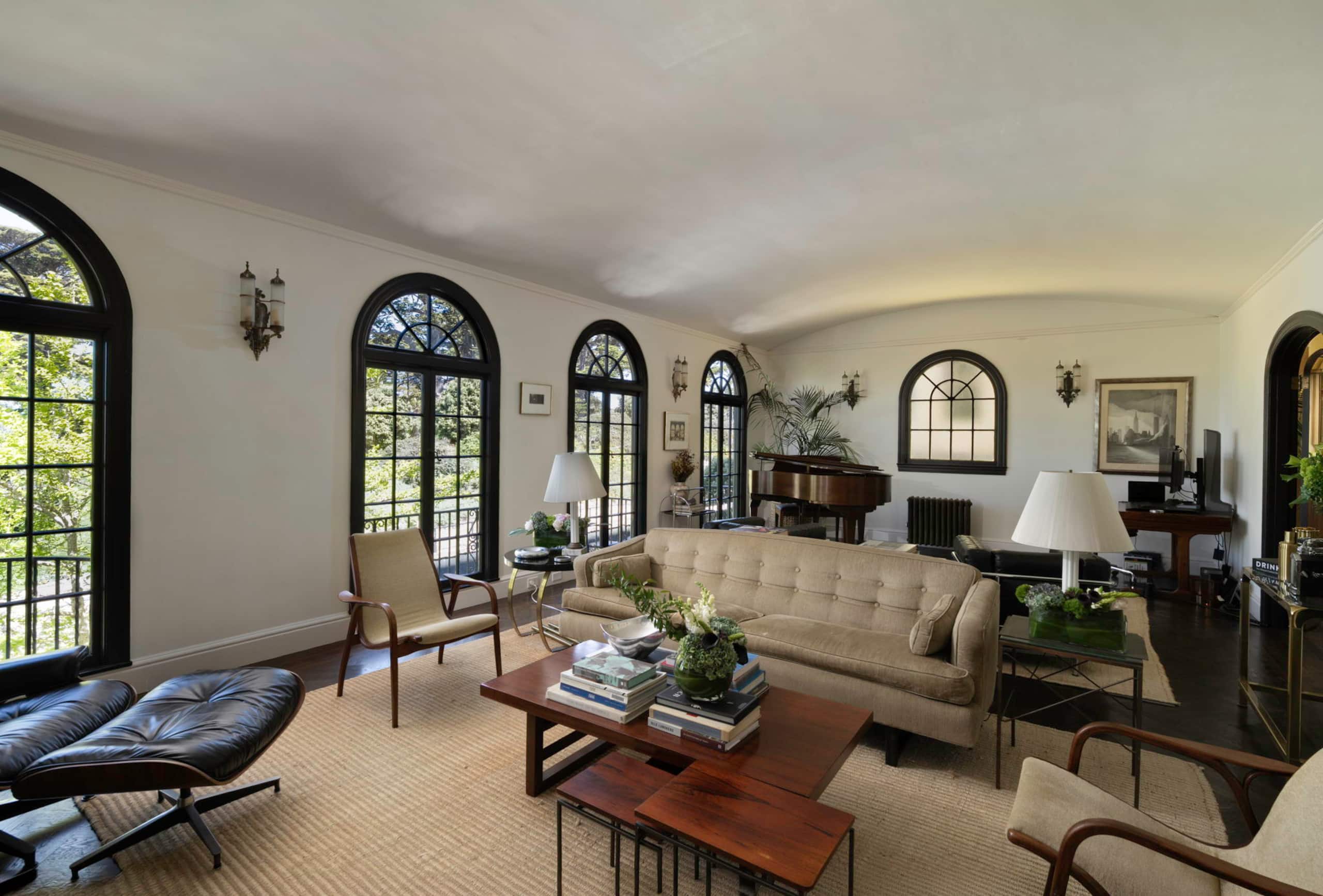 Home in San Francisco · ★5.0 · 4 bedrooms · 5 beds · 3 baths - Image 2