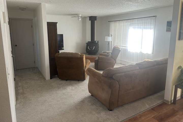 Yale Street Retreat Close To Kenai Fishing - Soldotna, AK